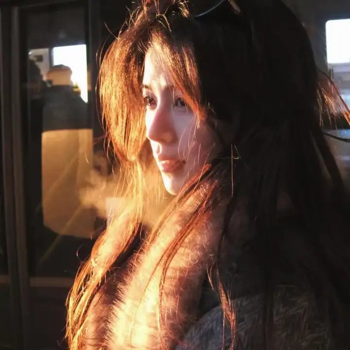 内心强大的美女白川